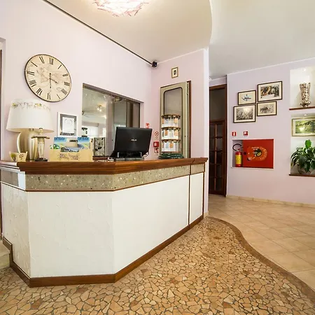 Manzoni Hotel 3*